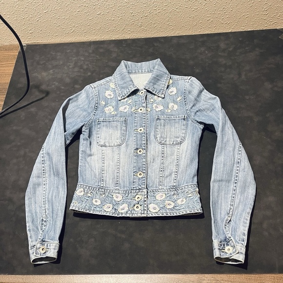 Vintage 90s Y2K Retro Floral Embroidered Button Denim Jacket Fairy Grunge Whimsy - Picture 1 of 10